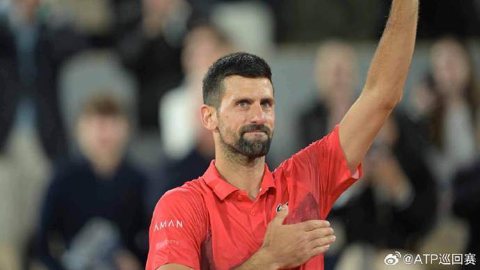  德约科维奇回归赛场，关键助攻首场状态亮眼，曼联观众沸腾！-九游网页版入口